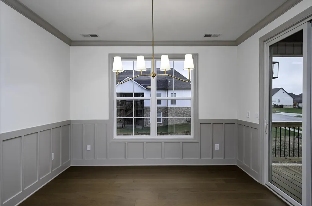 712 Azalea Lane Versailles KY 40383