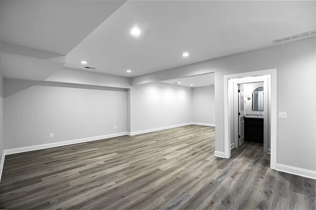 712 Azalea Lane Versailles KY 40383