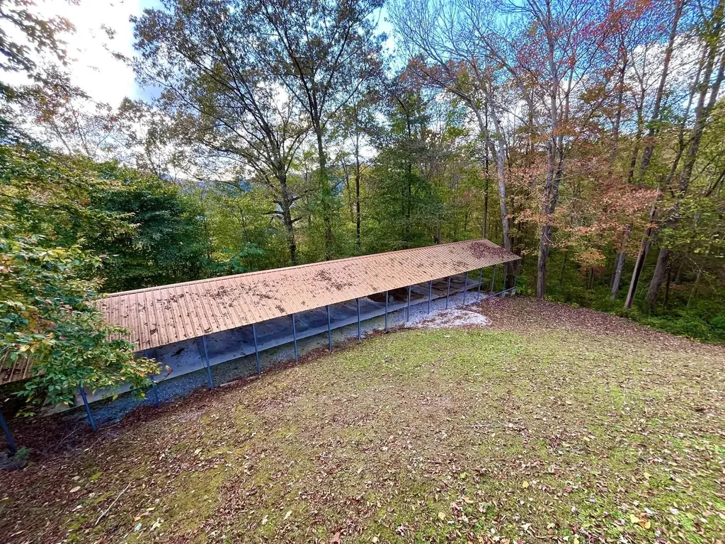 1100 Coldiron Heights Harlan KY 40831