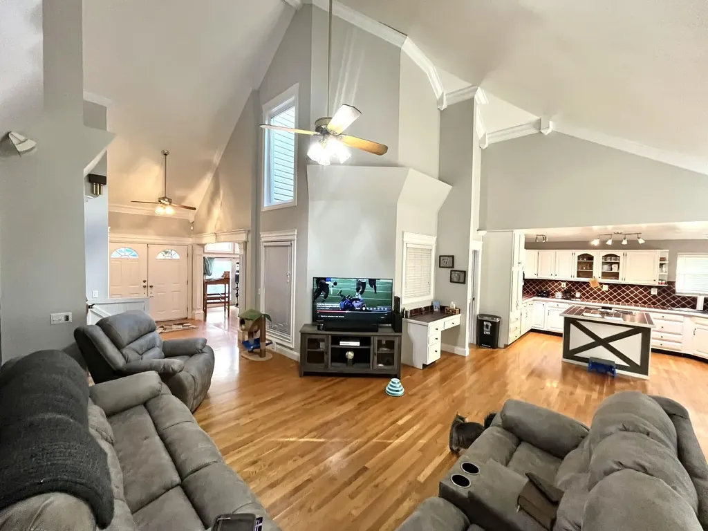 1100 Coldiron Heights Harlan KY 40831