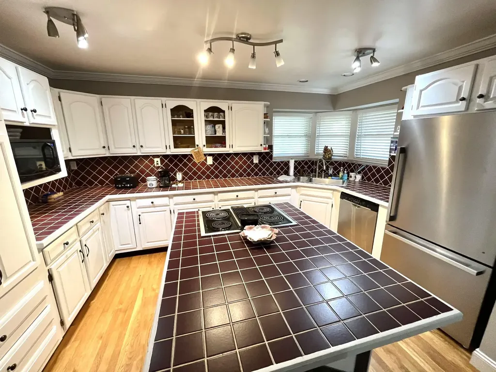 1100 Coldiron Heights Harlan KY 40831