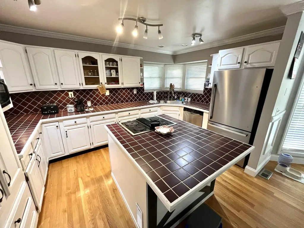 1100 Coldiron Heights Harlan KY 40831