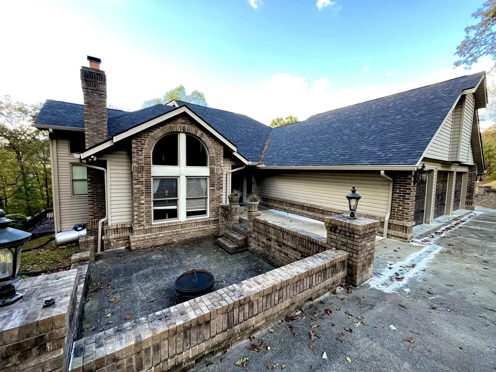1100 Coldiron Heights Harlan KY 40831