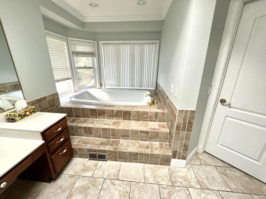 1100 Coldiron Heights Harlan KY 40831