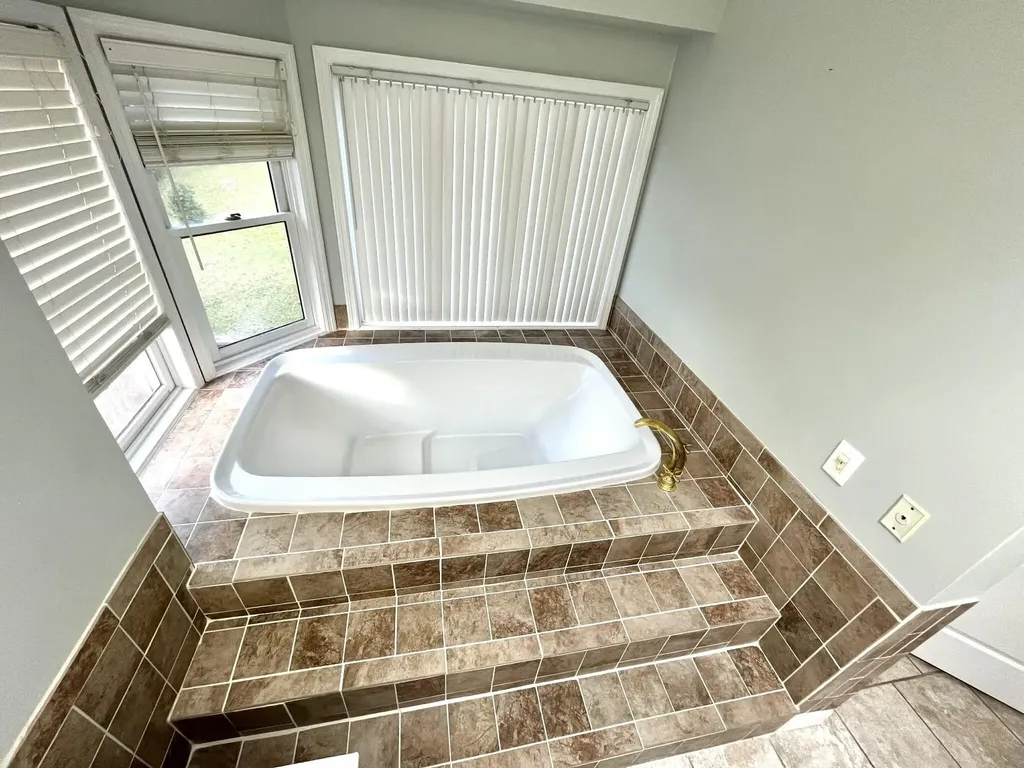 1100 Coldiron Heights Harlan KY 40831