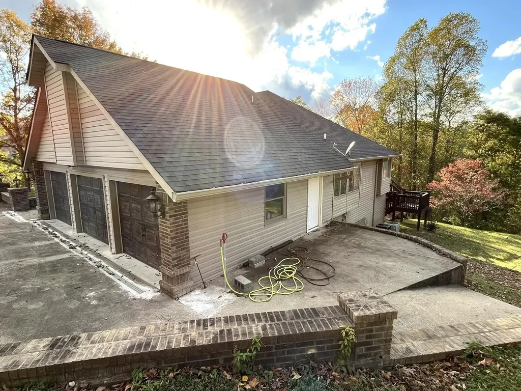 1100 Coldiron Heights Harlan KY 40831