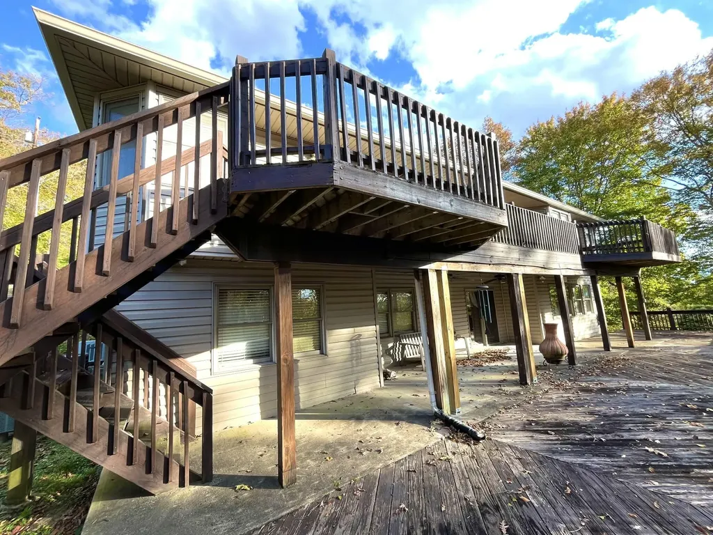 1100 Coldiron Heights Harlan KY 40831