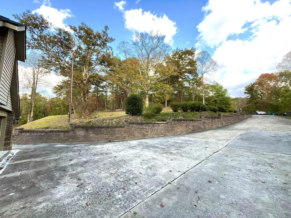 1100 Coldiron Heights Harlan KY 40831