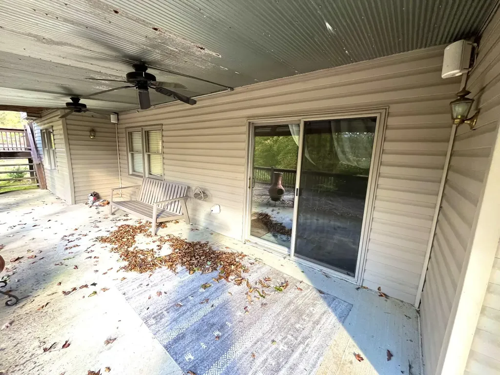 1100 Coldiron Heights Harlan KY 40831