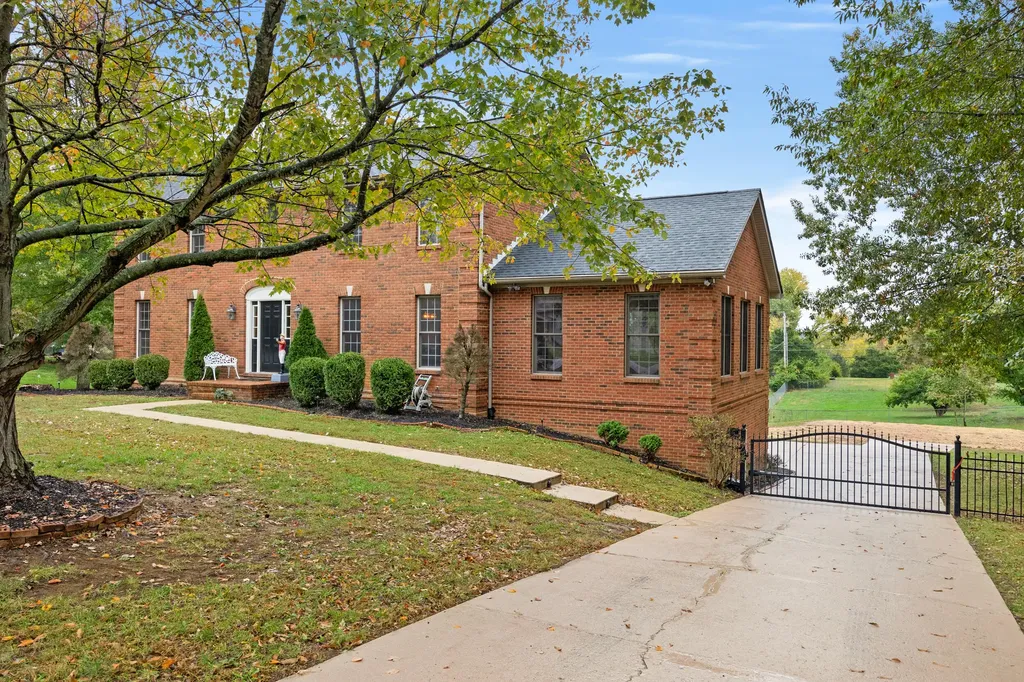 113 Old Pond Way Richmond KY 40475