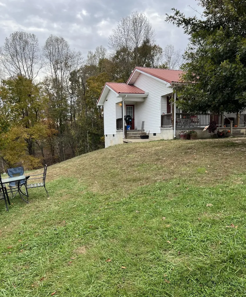 27 Maple Lick Subdivision Road Booneville KY 41314