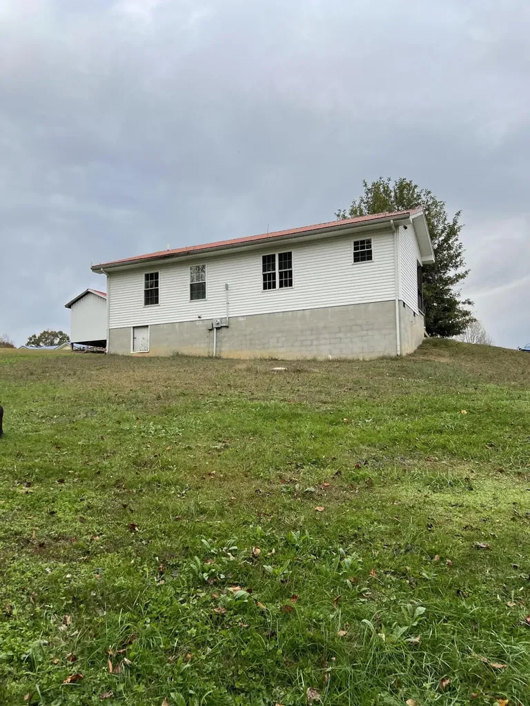 27 Maple Lick Subdivision Road Booneville KY 41314