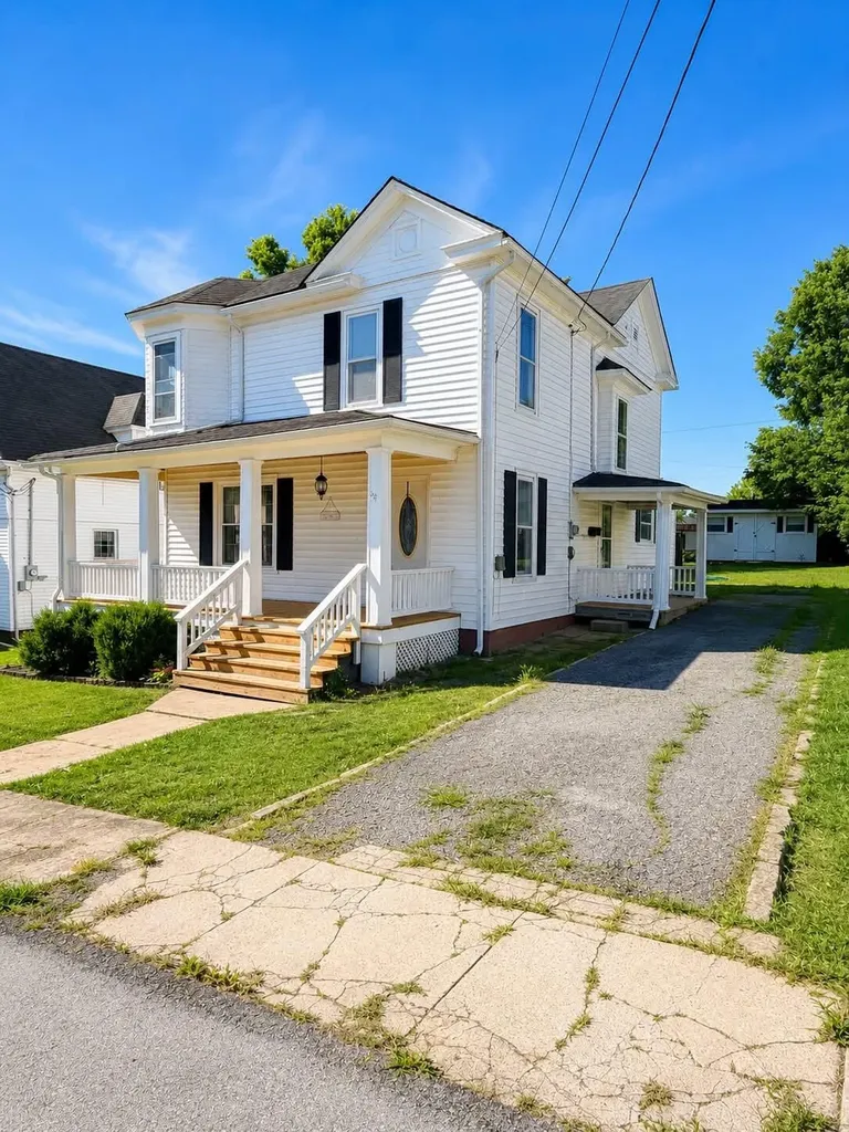 127 Mills Avenue Flemingsburg KY 41041
