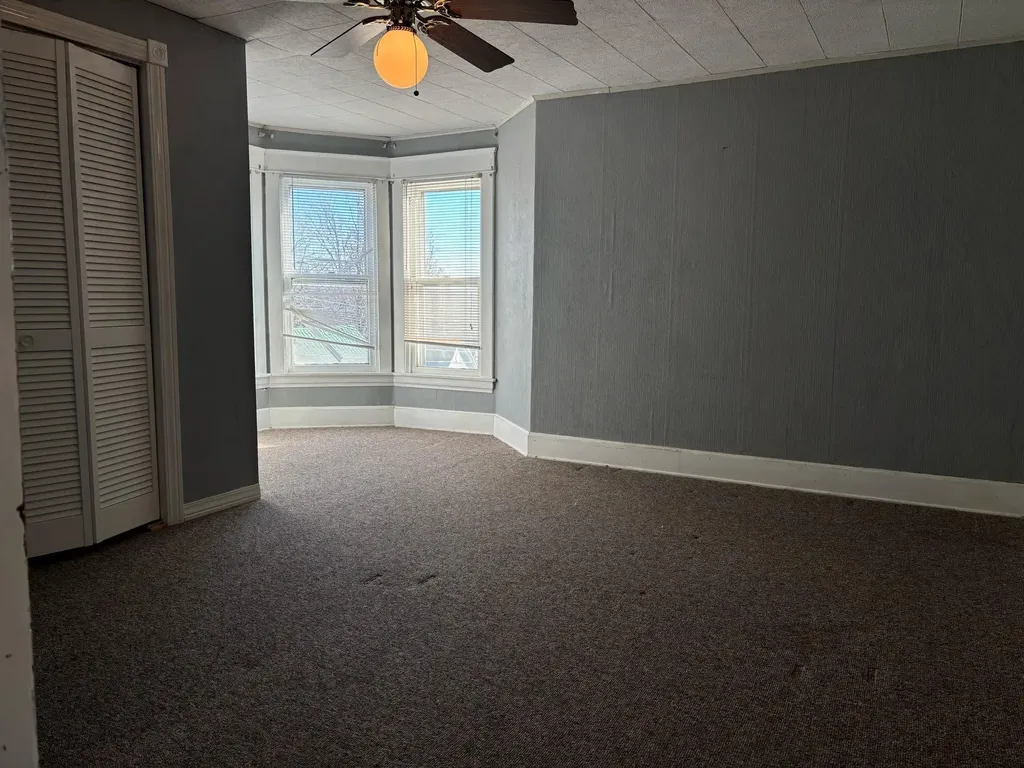 127 Mills Avenue Flemingsburg KY 41041