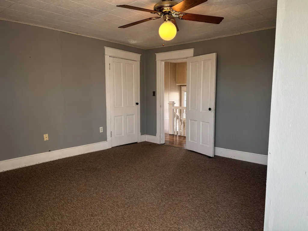 127 Mills Avenue Flemingsburg KY 41041