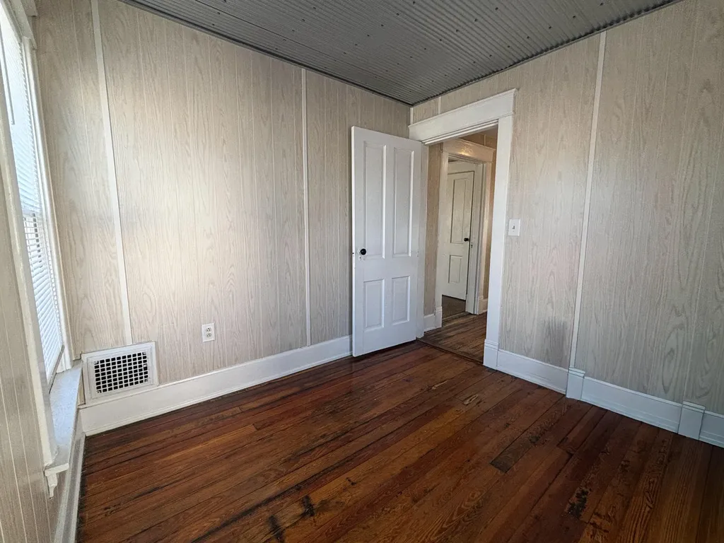 127 Mills Avenue Flemingsburg KY 41041