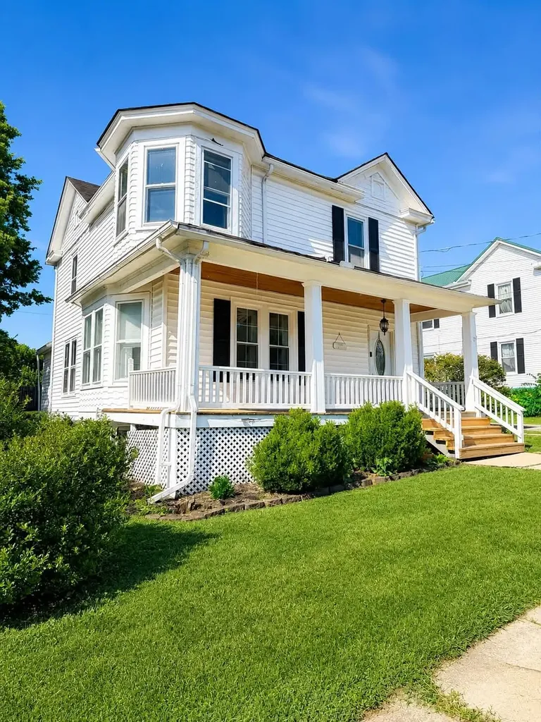 127 Mills Avenue Flemingsburg KY 41041