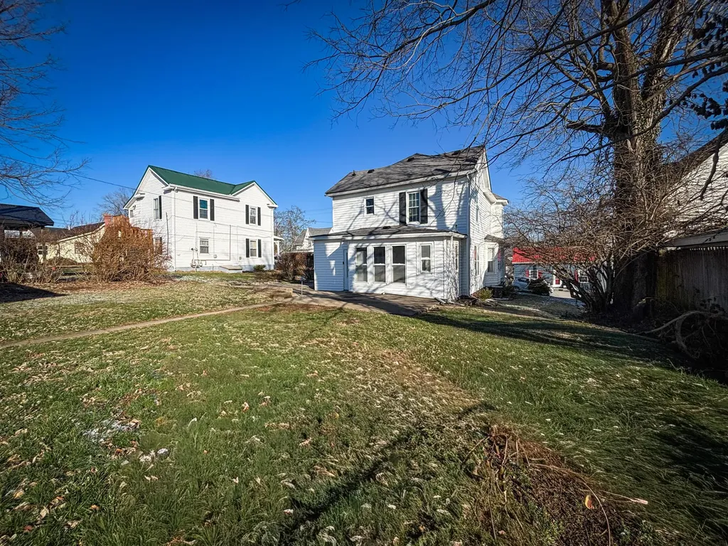 127 Mills Avenue Flemingsburg KY 41041