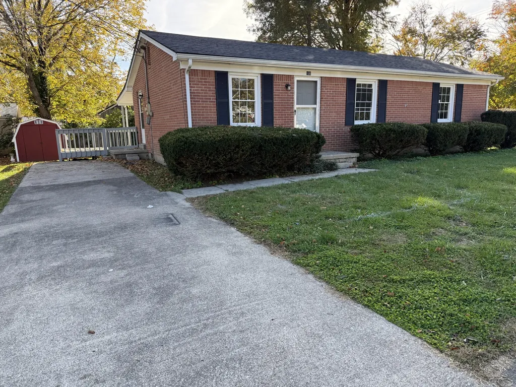 100 Brushwood Court Berea KY 40403
