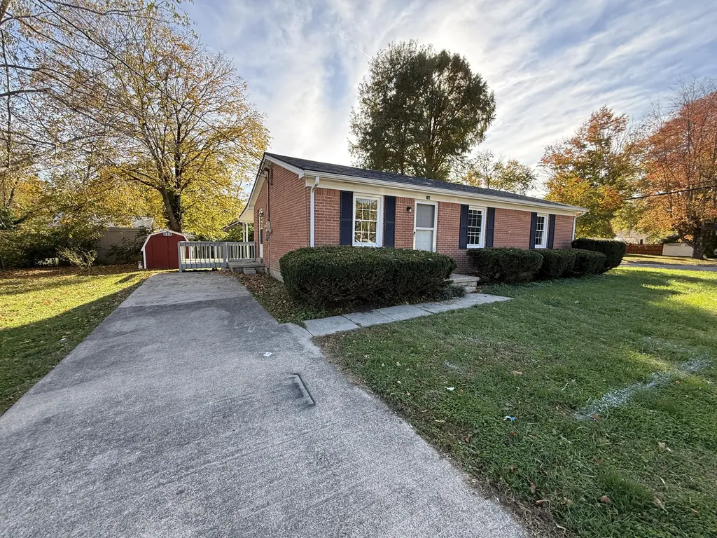 100 Brushwood Court Berea KY 40403