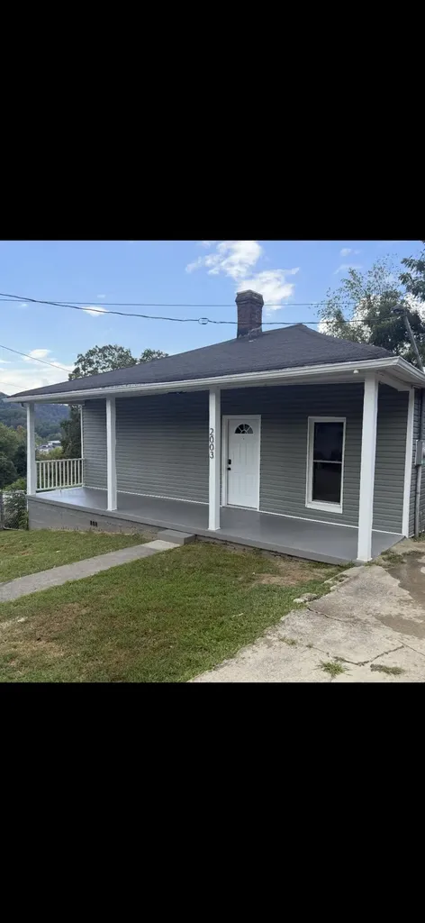 2003 Kentucky Avenue Jackson KY 41339