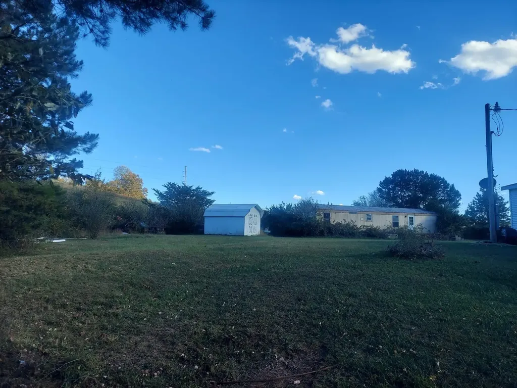 305 Gray Hawk Community Park Road Mckee KY 40447