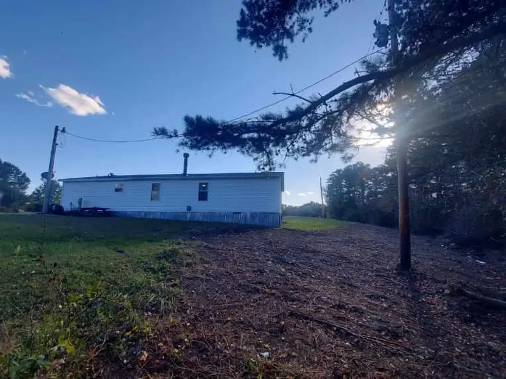 305 Gray Hawk Community Park Road Mckee KY 40447