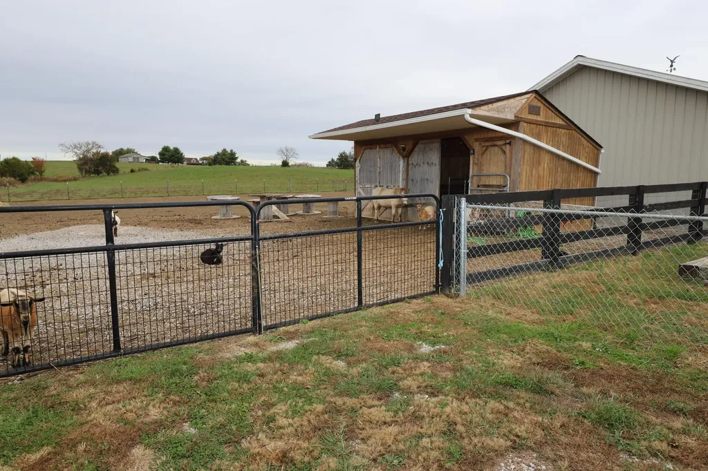 145 Hamm School Road Somerset KY 42503