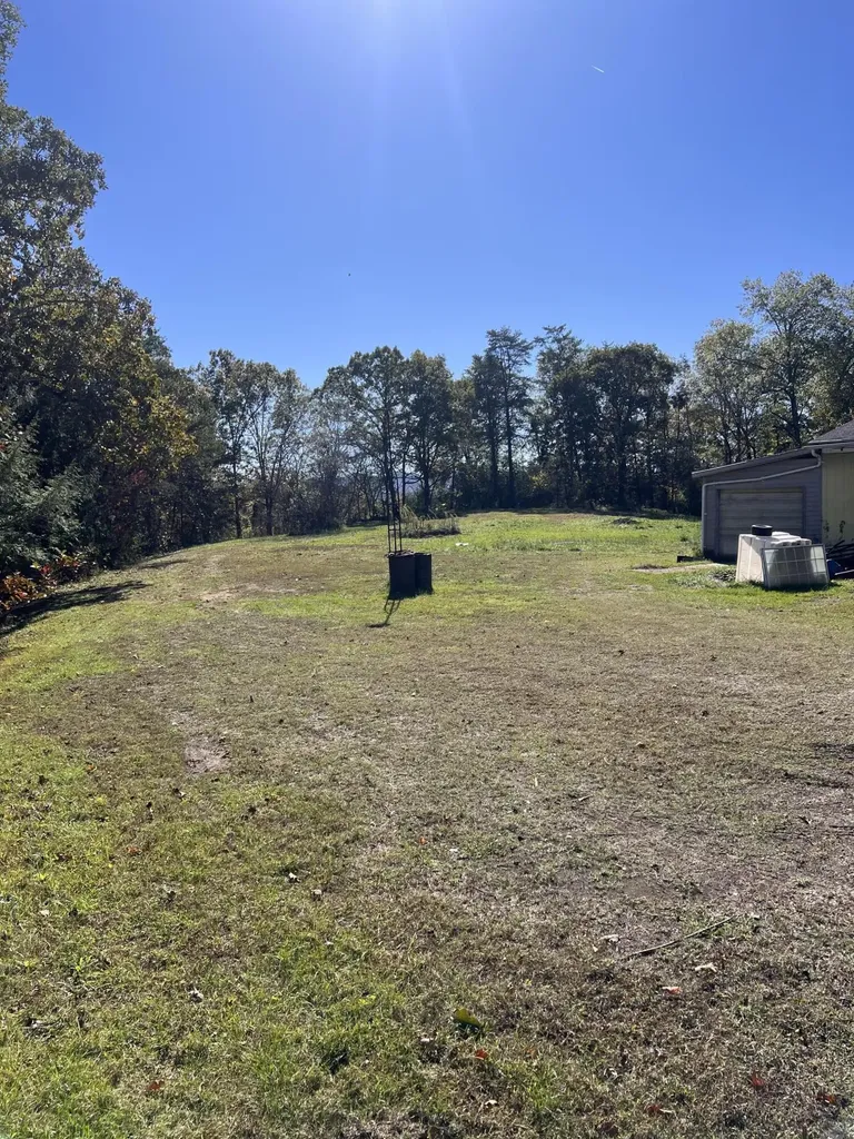 10 Beech Fork Road Clay City KY 40312