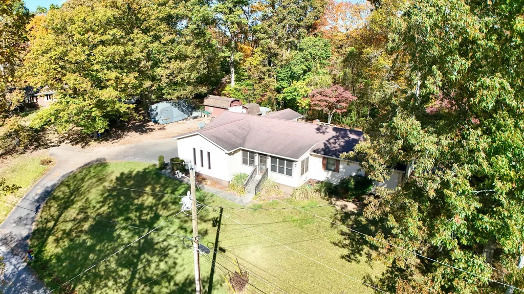 300 Baker Barr Subdivision Road Beattyville KY 41311