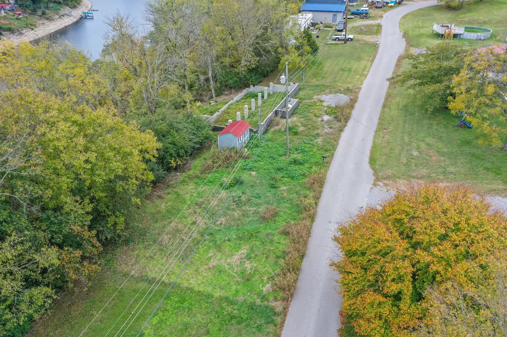 154 Cedar Lane Harrodsburg KY 40330