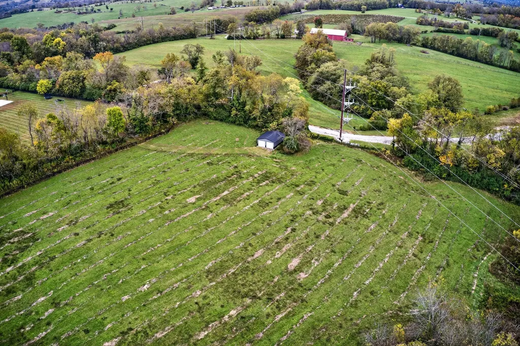 5039 Combs Ferry Road Winchester KY 40391