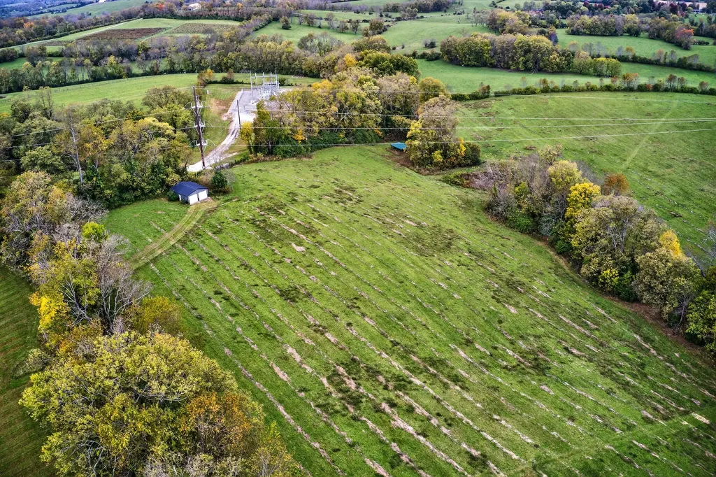5039 Combs Ferry Road Winchester KY 40391