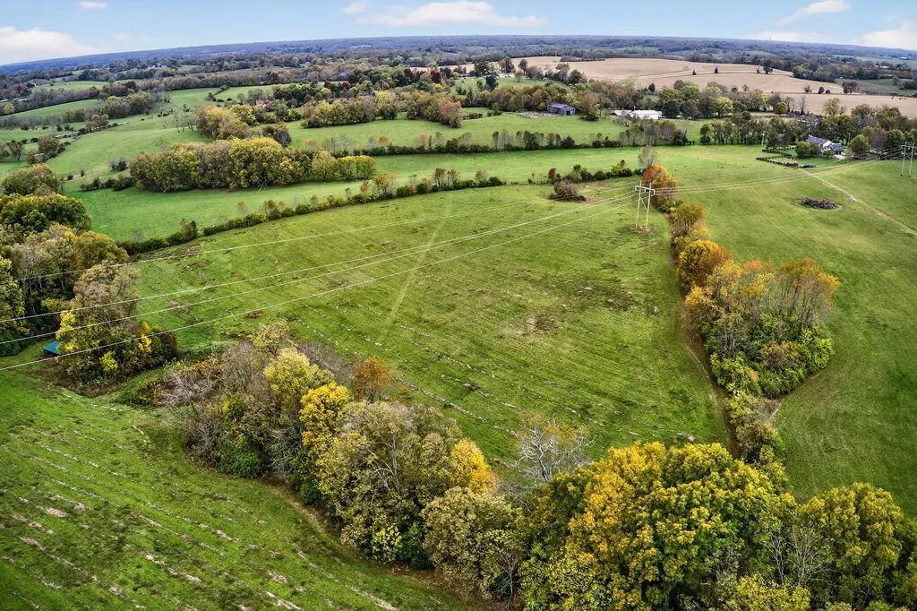 5039 Combs Ferry Road Winchester KY 40391