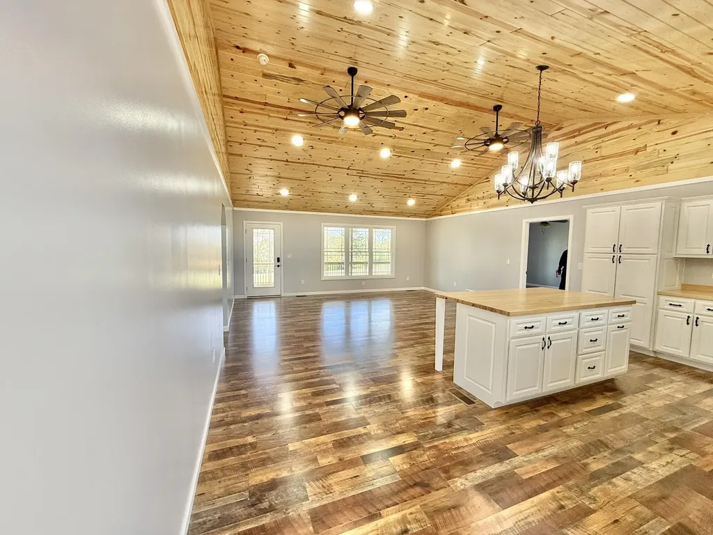 796 Hidden Acres Mount Olivet KY 41064