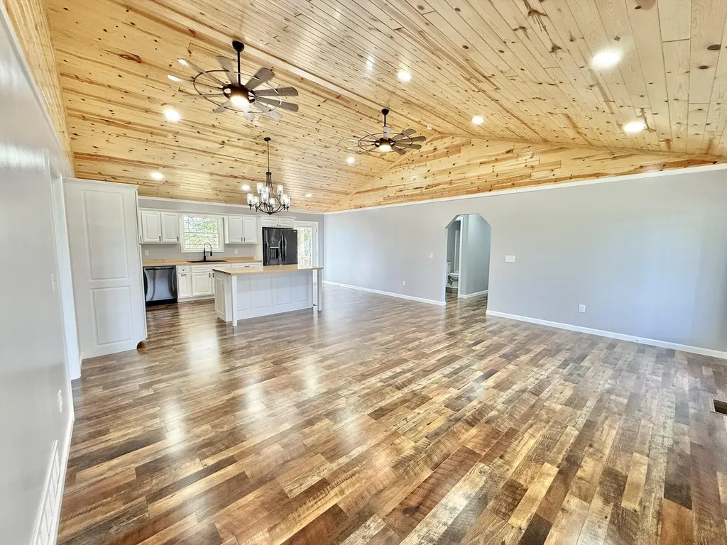 796 Hidden Acres Mount Olivet KY 41064