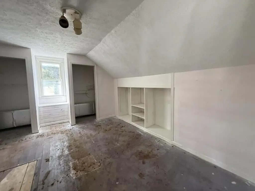 2114 S 211 Highway Salt Lick KY 40371