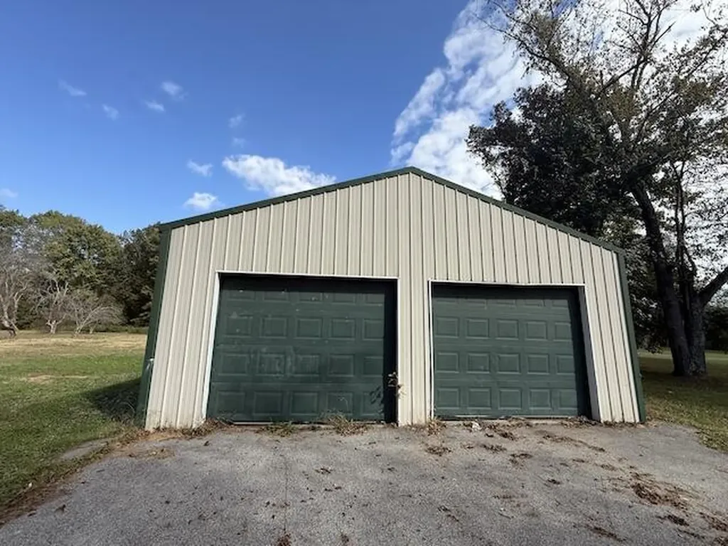 2114 S 211 Highway Salt Lick KY 40371