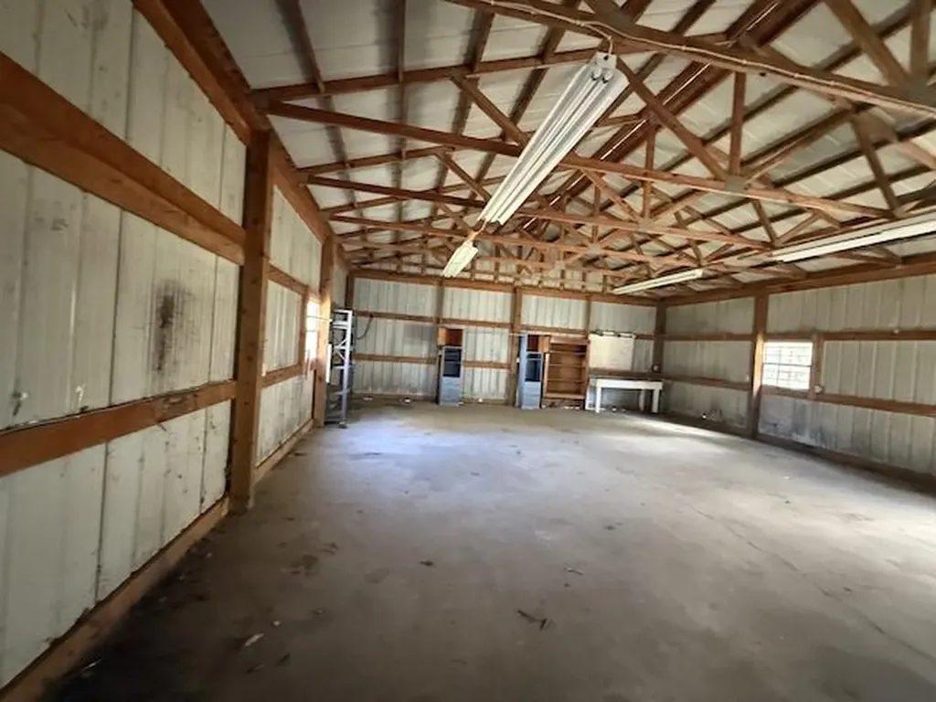 2114 S 211 Highway Salt Lick KY 40371