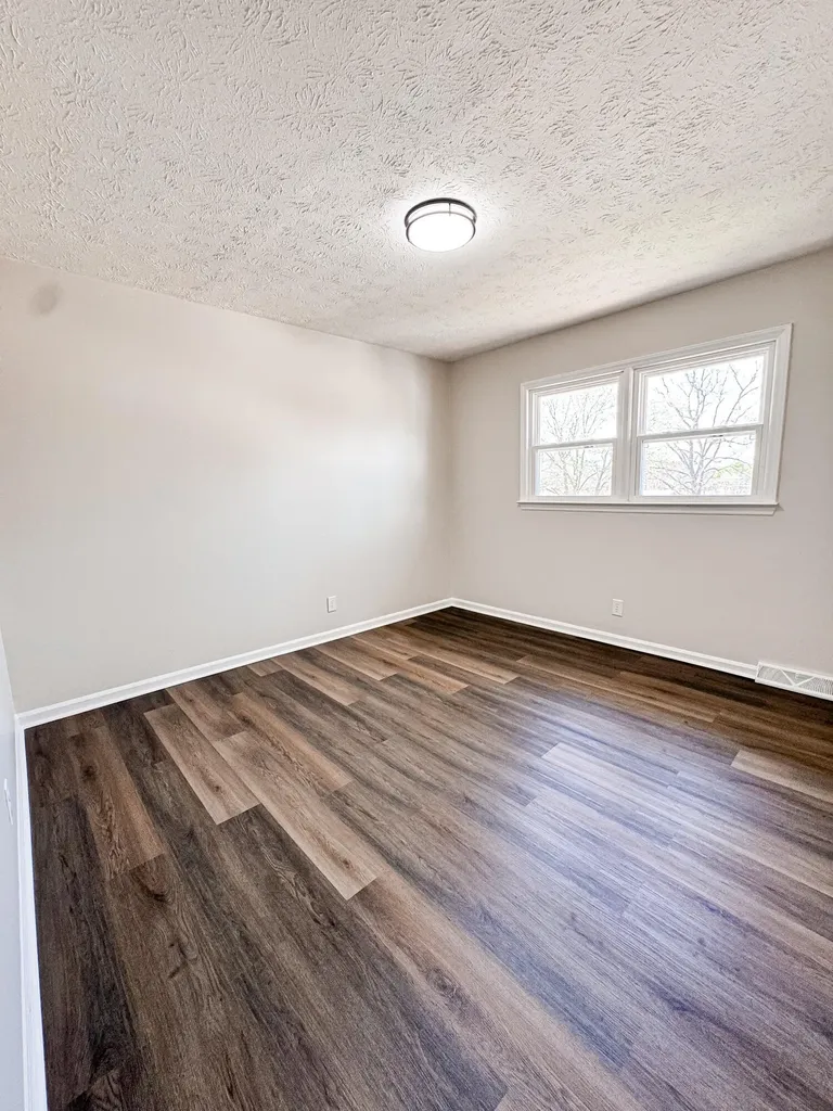 106 Coolbrook Drive Frankfort KY 40601