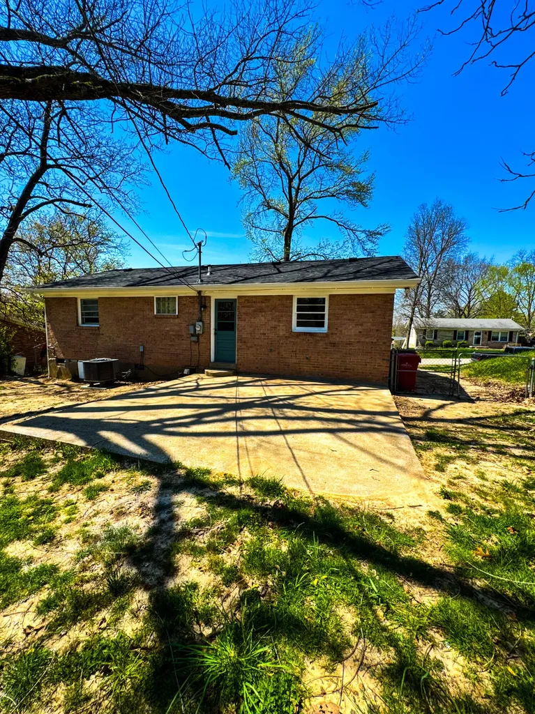 106 Coolbrook Drive Frankfort KY 40601