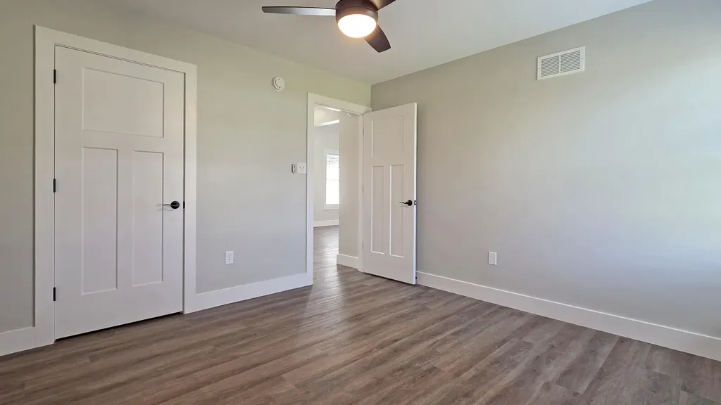 20 J's Lane London KY 40741