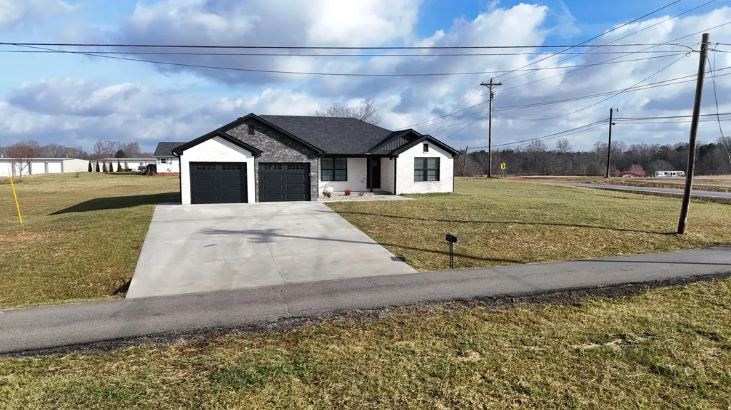 20 J's Lane London KY 40741