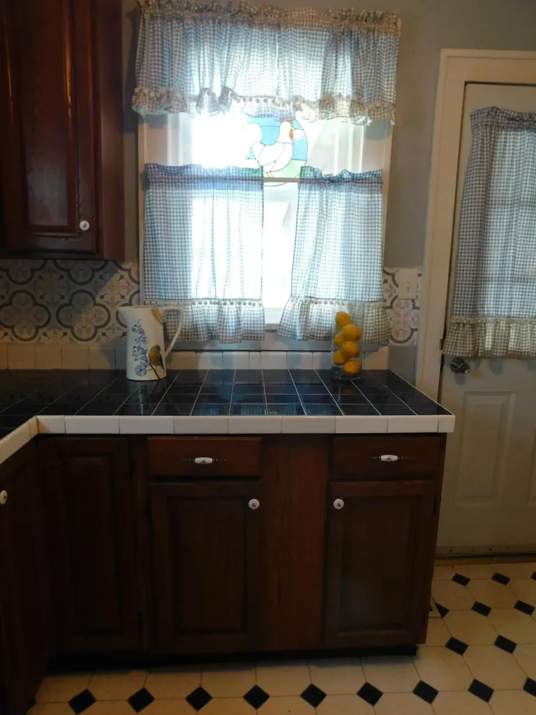 208 N Main Street Harlan KY 40831