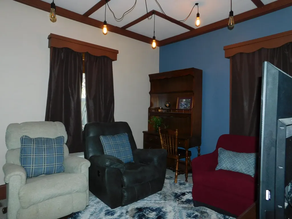 208 N Main Street Harlan KY 40831