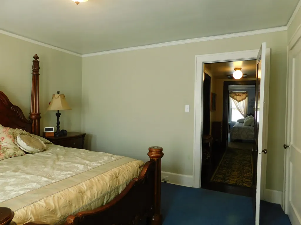 208 N Main Street Harlan KY 40831