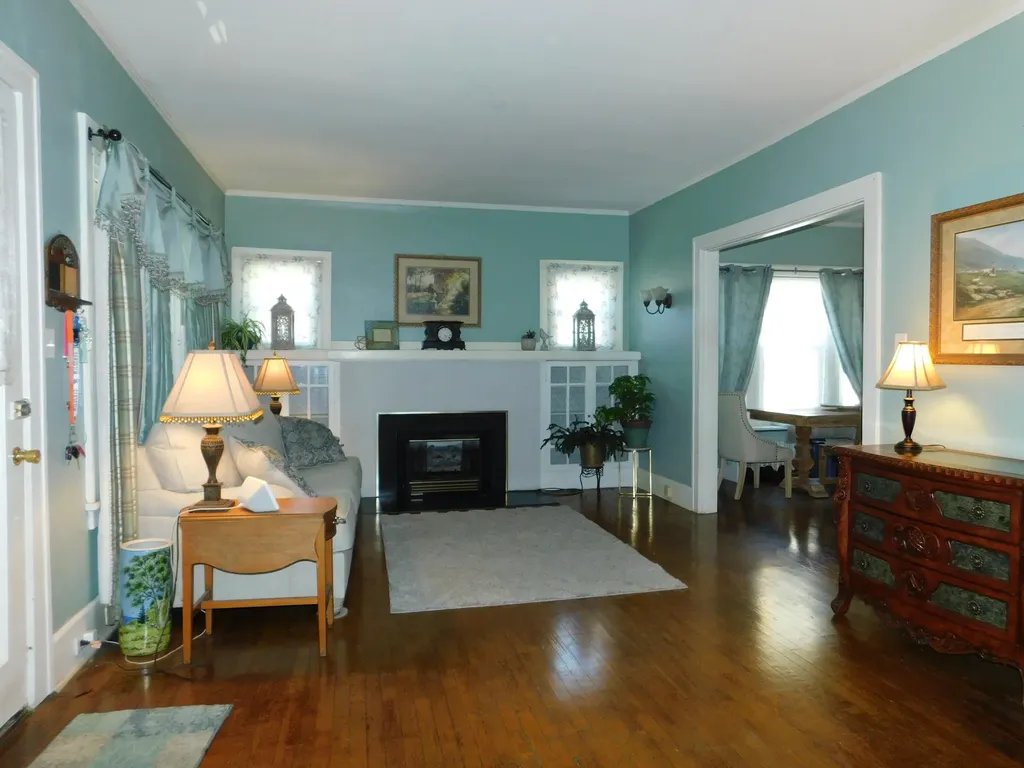 208 N Main Street Harlan KY 40831