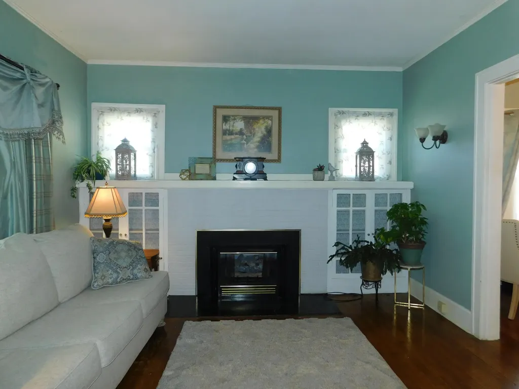 208 N Main Street Harlan KY 40831