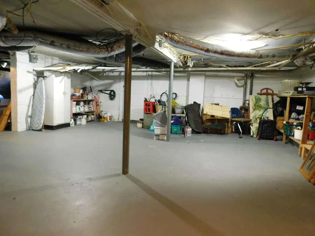 208 N Main Street Harlan KY 40831