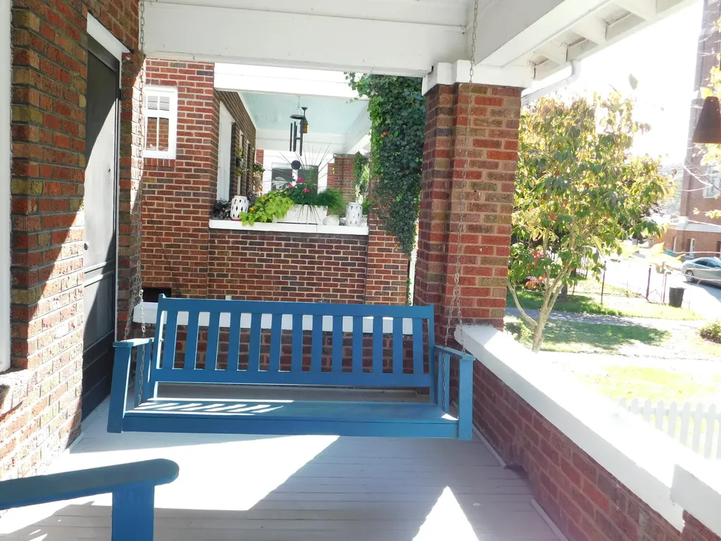 208 N Main Street Harlan KY 40831